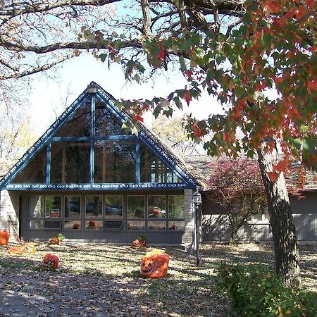 The Lodge Resort Hotel Forest City 외부 사진