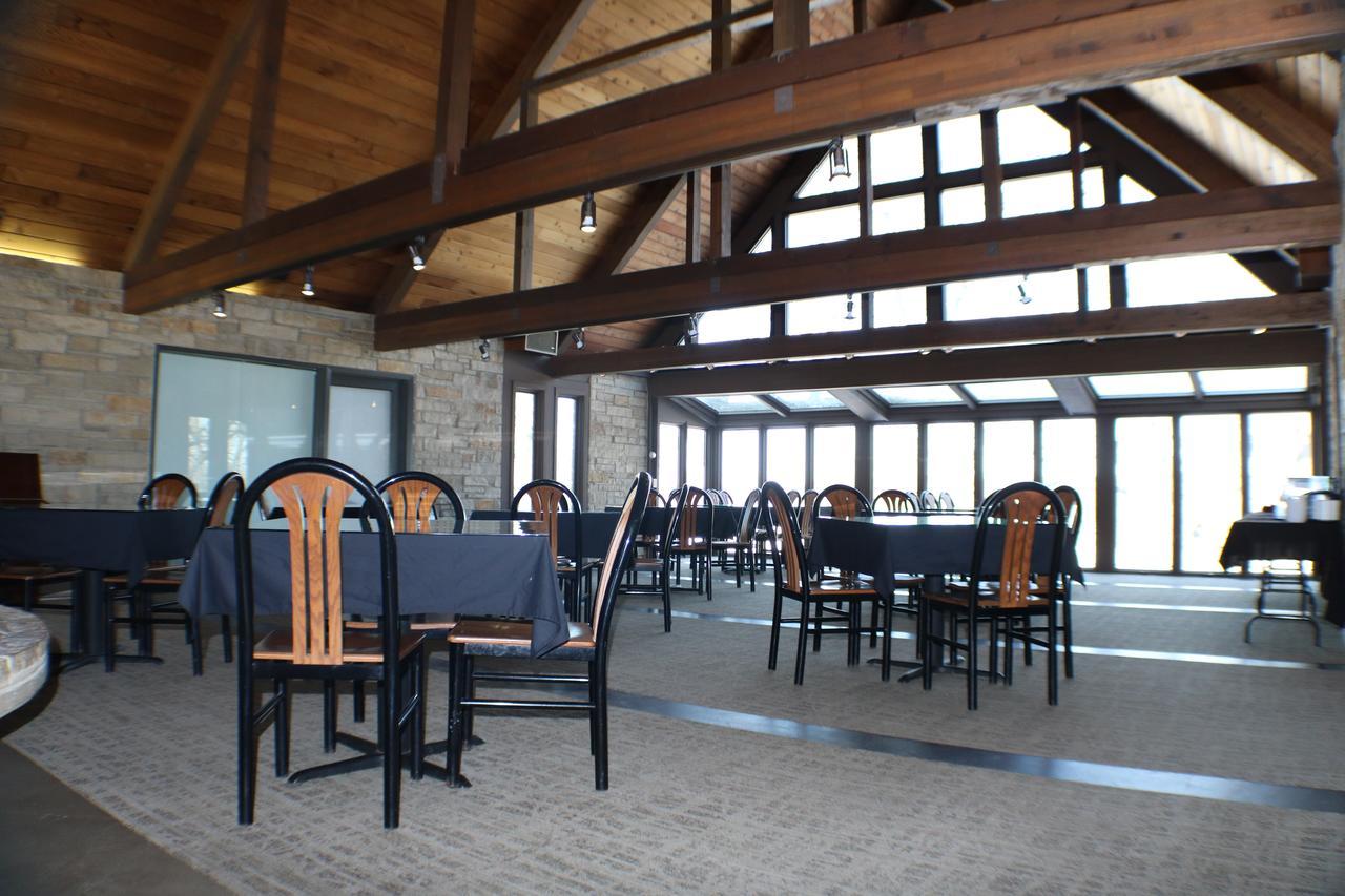 The Lodge Resort Hotel Forest City 외부 사진